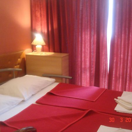 Aparthotel Pecic Gradac  Exterior photo