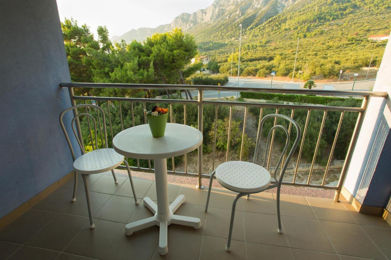 Aparthotel Pecic Gradac  Exterior photo